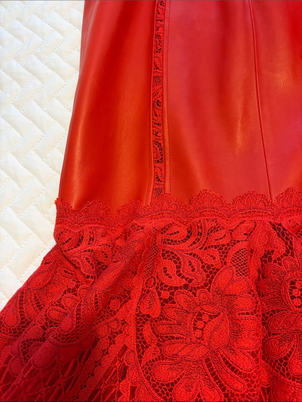 Alexander McQueen Lust Red Lace-Hem Leather Midi Dress - Picture 9 of 16